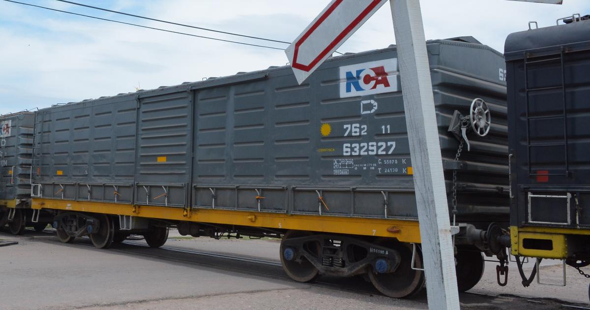 Ciclista cayoacute en las viacuteas y fue arrollado por el tren