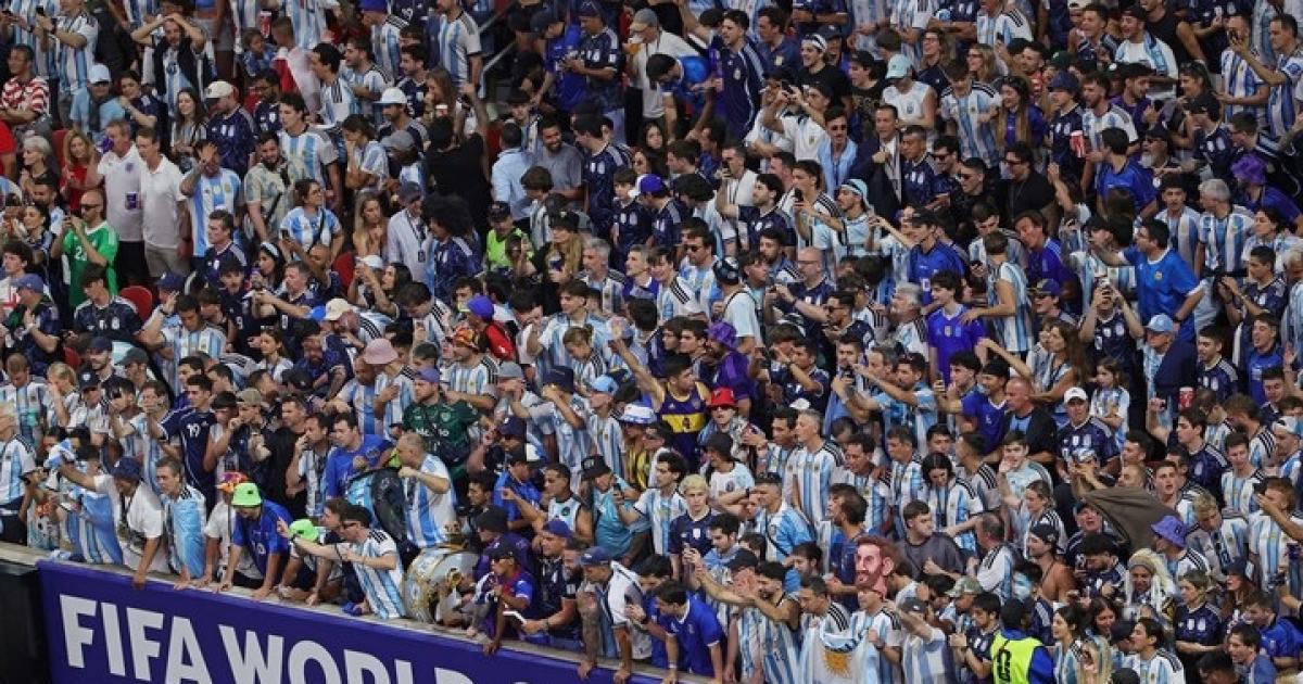 VIDEO Piel de gallina- el himno argentino retumboacute en todo el estadio de Atlanta