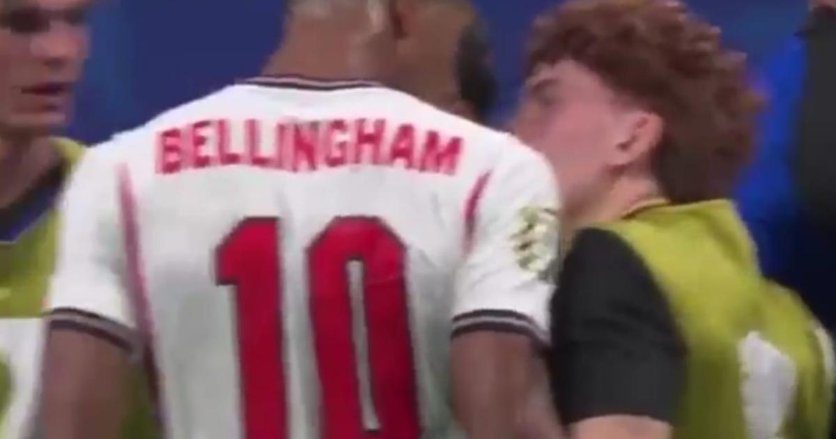 VIDEO  Final caliente- Bellingham y Barco se cruzaron tras el triunfo de la Seleccioacuten