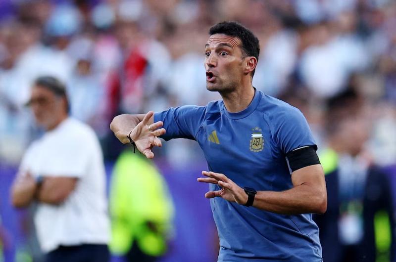 Scaloni rompioacute otra barrera- superoacute a Menotti y va por el reacutecord absoluto de Bilardo