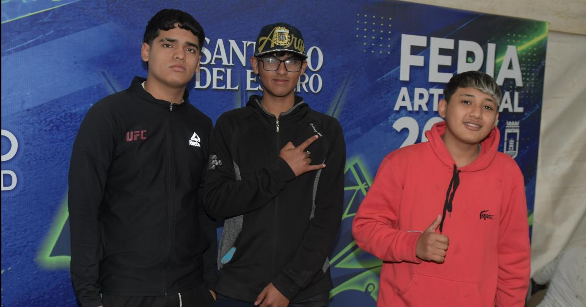 PASEO POR LA FERIA ARTESANAL