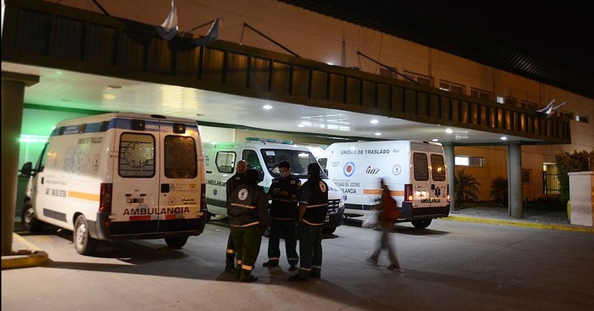 Lo atacaron a palazos en la cabeza al bajar de la camioneta de un amigo en pleno centro