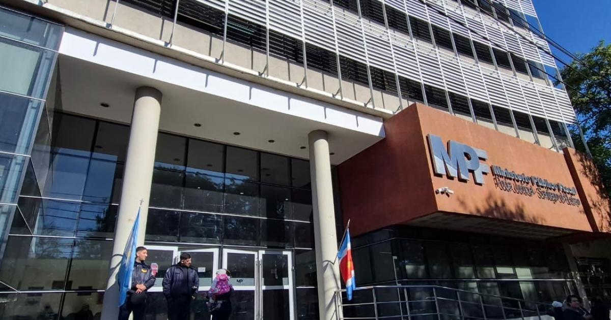 Reprochariacutean a agencia 0 km sin patentes falta de certificaciones y unidades con doble propiedad