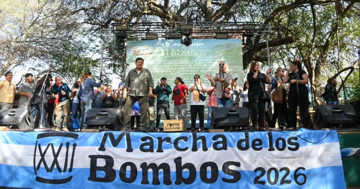 Comenzoacute la vigilia de la Marcha de los Bombos 2026 en el Patio del Indio Froilaacuten