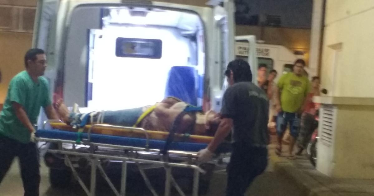 Emboscado y apuntildealado cuando iba a comprar droga terminoacute internado