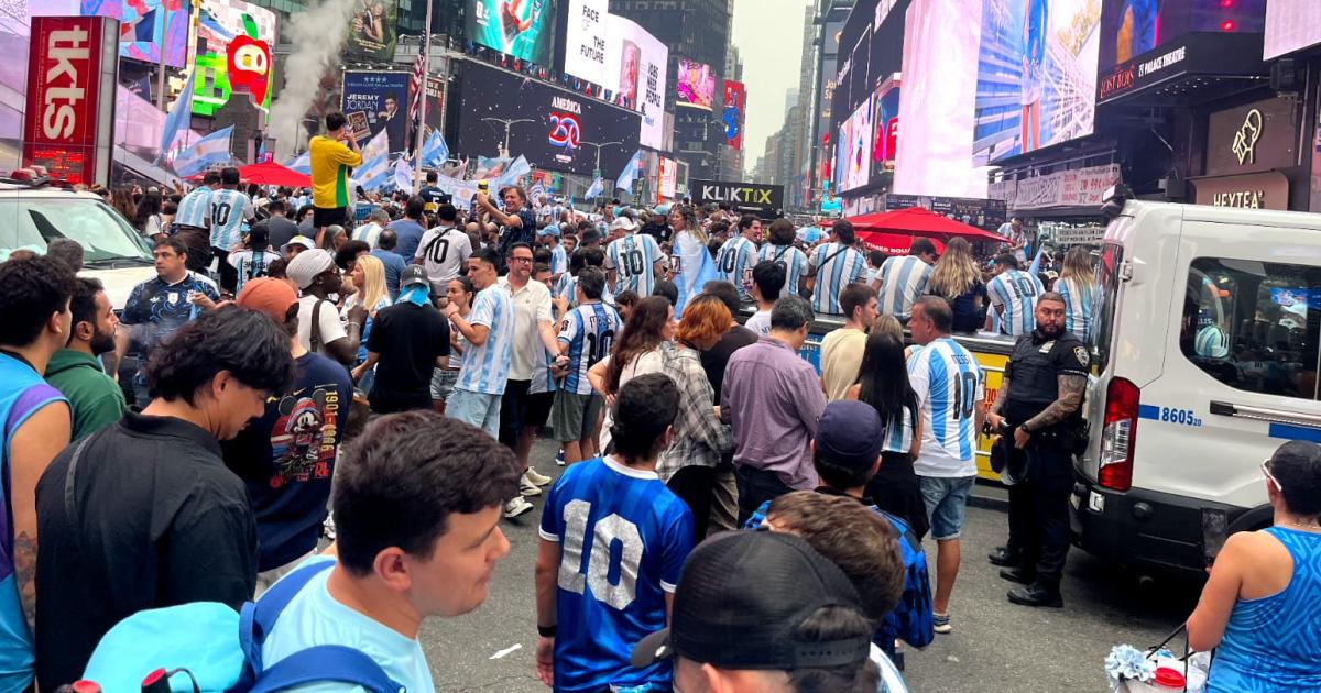 EL LIBERAL en el banderazo argentino en Nueva York