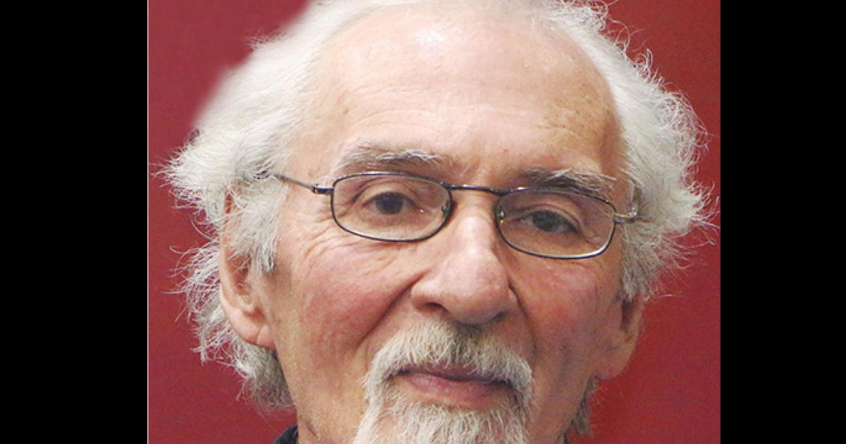 Carlos Virgilio Zurita un santiaguentildeo en la Academia de Letras