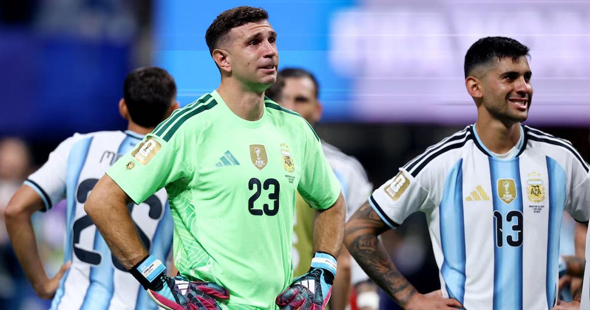 Dibu Martiacutenez puso en duda su continuidad en la seleccioacuten argentina