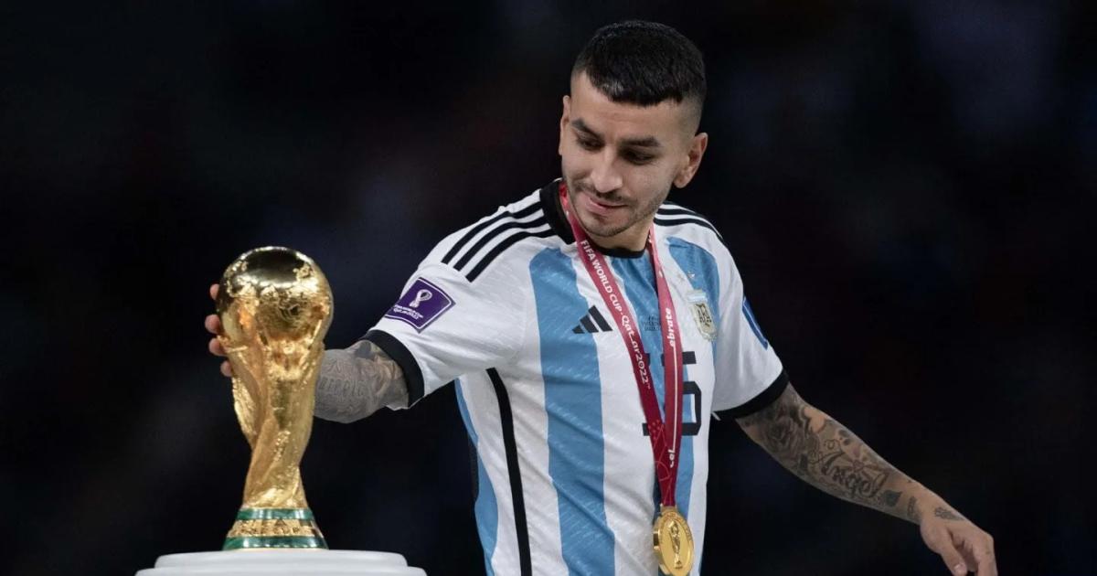 La llegada de Aacutengel Correa a River se complicoacute