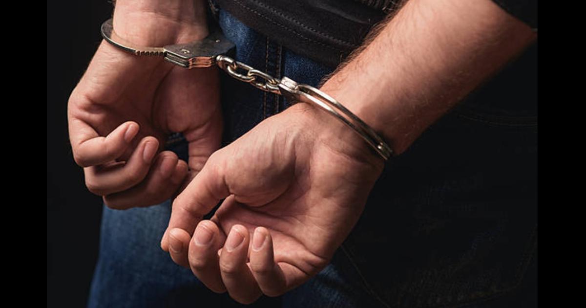 Quimiliacute- cayoacute tras intentar apuntildealar a su pareja y fugarse por la tapia