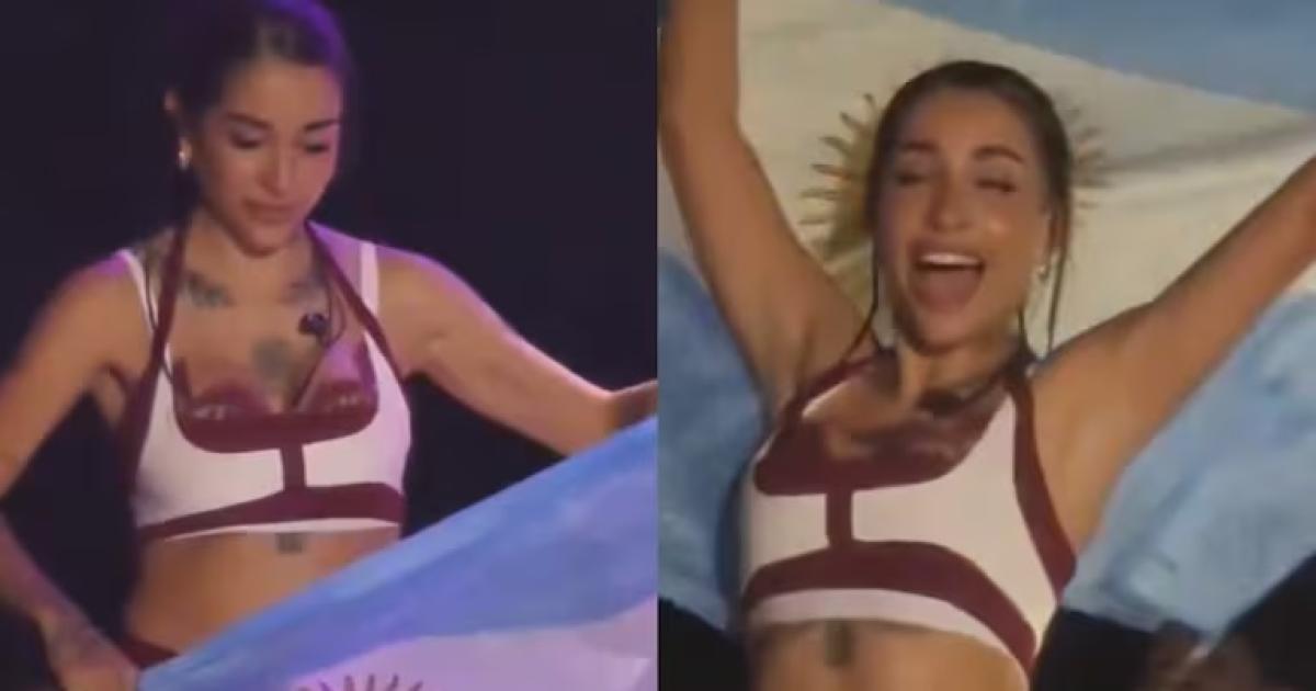 VIDEO- Mariacutea Becerra levantoacute la bandera argentina en Espantildea y emocionoacute a sus fans