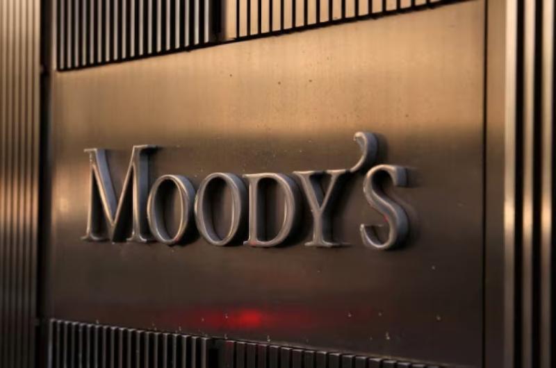La agencia Moodys mejoroacute la calificacioacuten de Argentina- pasoacute a positivas las perspectivas del paiacutes