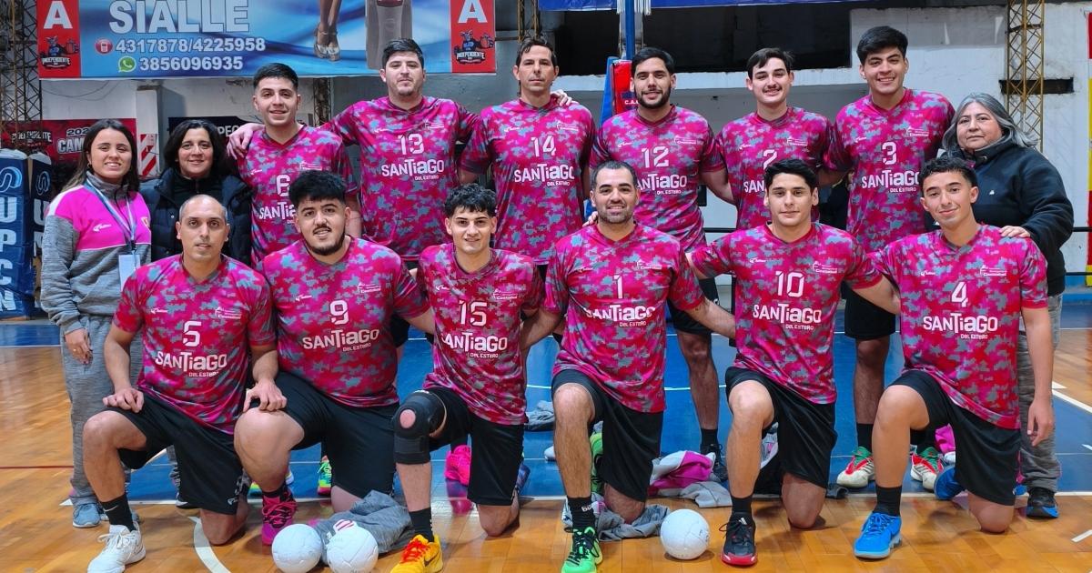Los seleccionados santiaguentildeos con chapa de candidatos