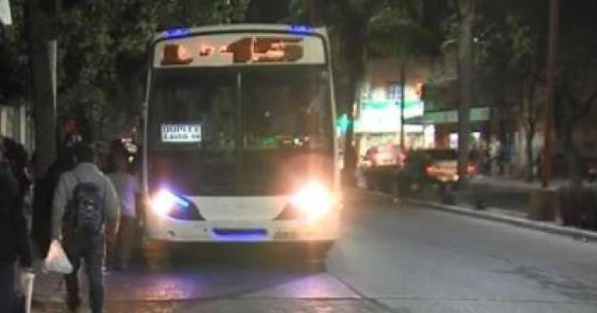 Habraacute colectivos gratuitos para asistir a la Velada Popular de Gala por el aniversario de Santiago