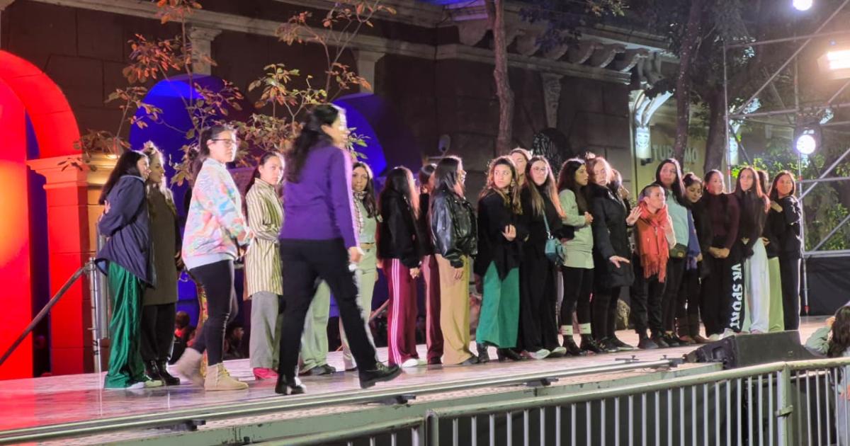 La Municipalidad presentaraacute hoy viernes la tradicional Velada Popular de Gala por los 473 antildeos de la Madre de Ciudades