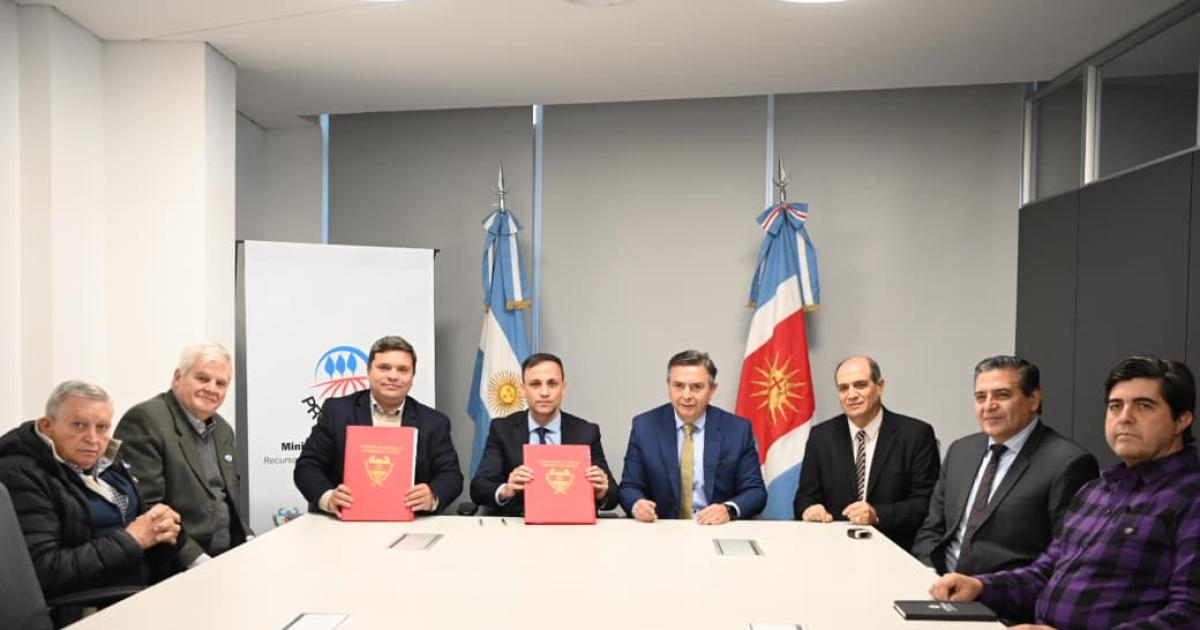 El Gobierno provincial y los ingenieros agroacutenomos acordaron fortalecer las Agencias de Desarrollo Territorial