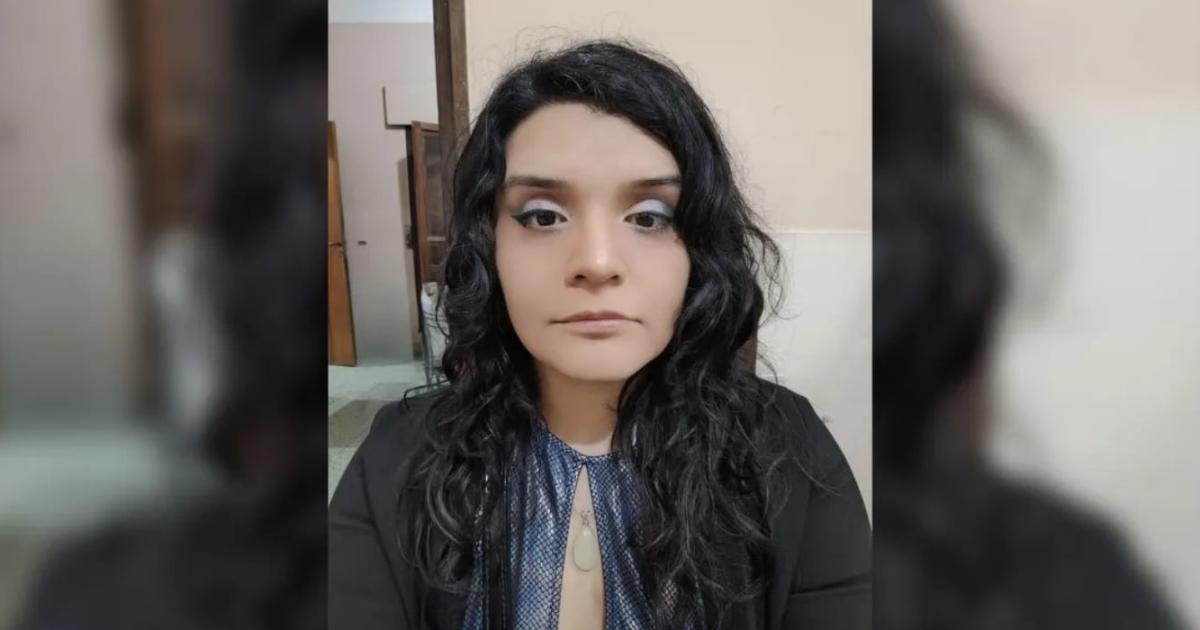 Reconocida escritora santiaguentildea sufrioacute un robo y pide ayuda para recuperar su computadora
