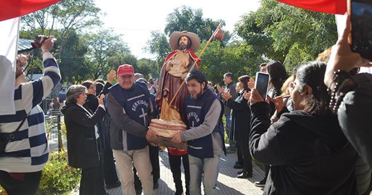 Se vivioacute con devocioacuten la fiesta en honor a Santiago Apoacutestol