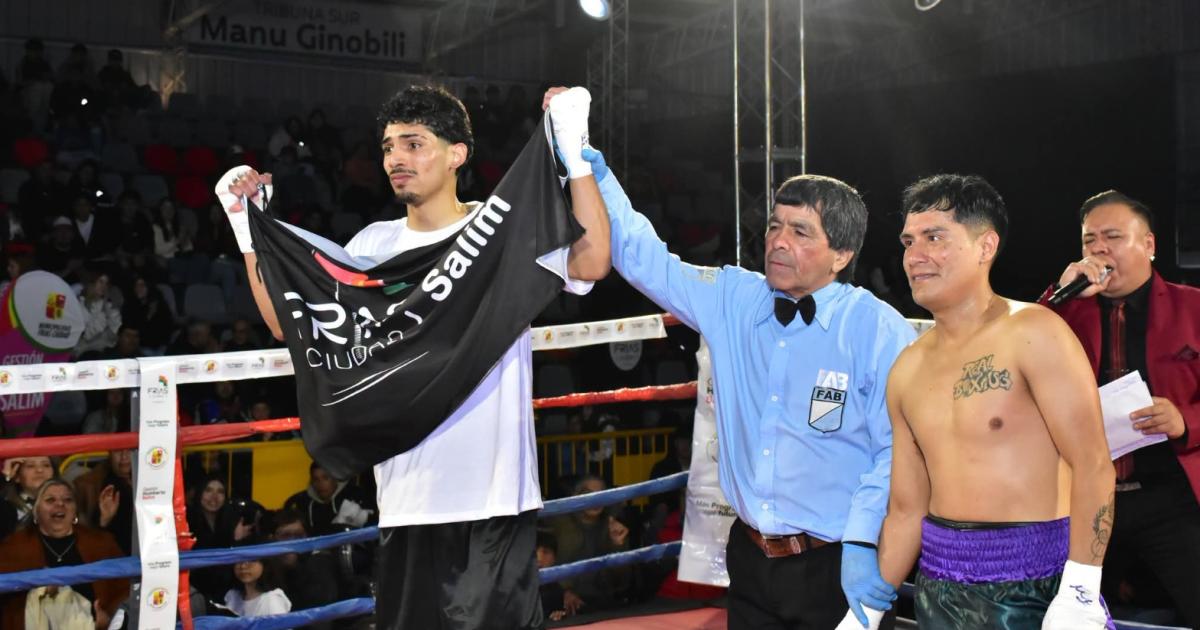 Zorrito Quiroga tuvo en Friacuteas su debut sontildeado en el boxeo profesional