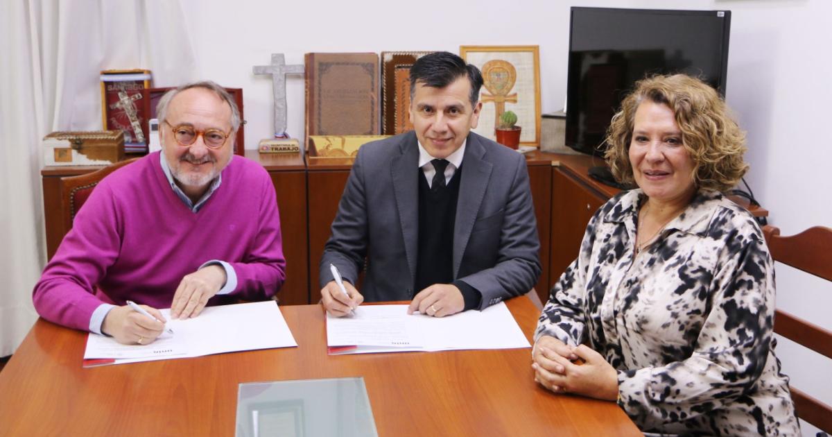 La UNSE firmoacute un acuerdo con universidad de Espantildea