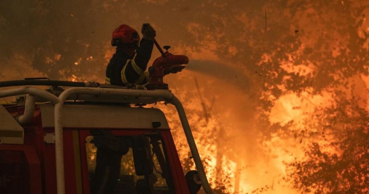Los incendios forestales mantienen en alerta a Espantildea- continuacutea el combate contra las llamas