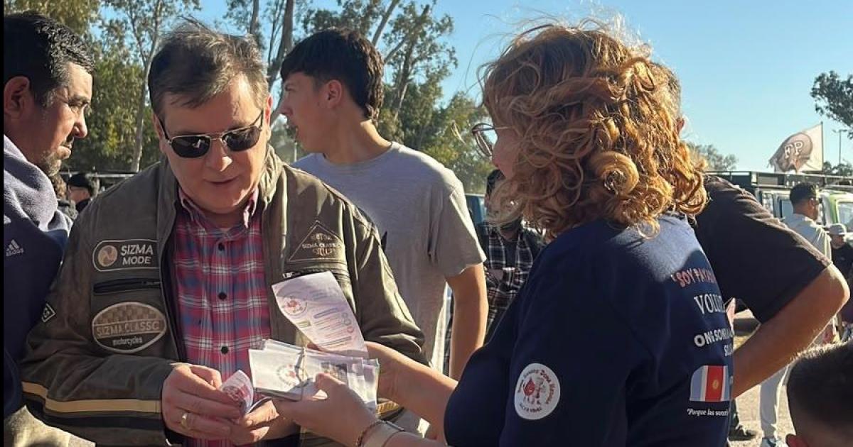 Sonrisas y Acciones Solidarias presente en la 5ordf Expo de Autos