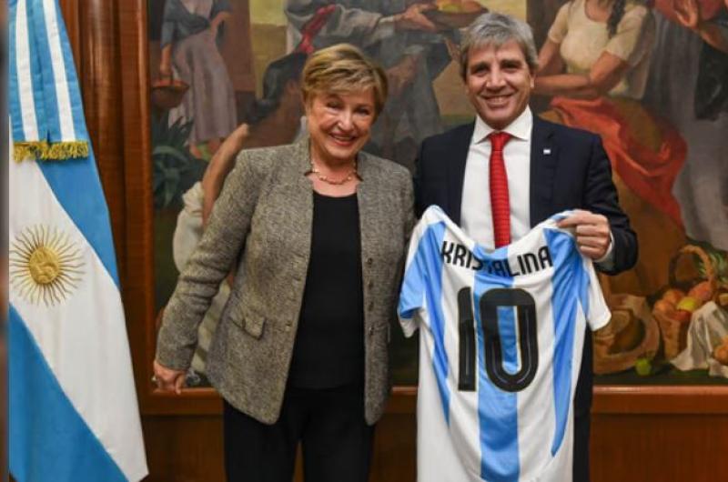 Georgieva Caputo y Milei repasaron el rumbo econoacutemico y el FMI volvioacute a respaldar el programa del Gobierno