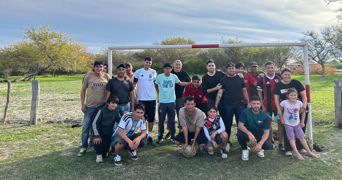 Palacios revolucionoacute Sumampa con su visita