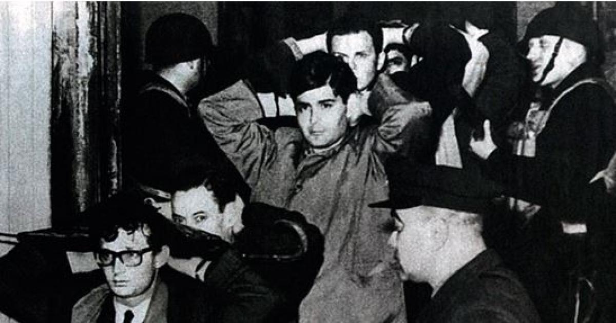 LA   NUEVA   NOCHE   DE LOS BASTONES LARGOS- 60 Antildeos de la Mayor Tragedia  Universitaria 