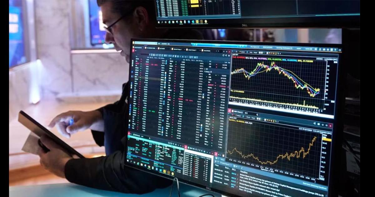  El riesgo paiacutes volvioacute a los 450 puntos en un mal diacutea para los mercados globales
