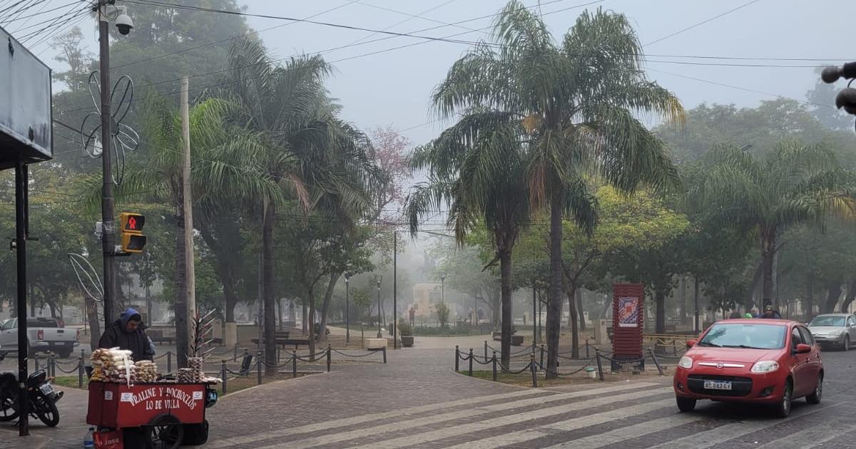 Una densa neblina cubrioacute gran parte de la ciudad de Santiago del Estero 