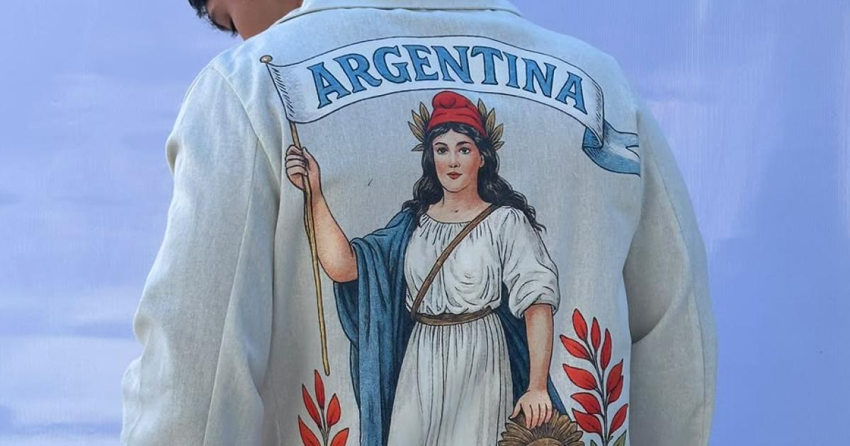 De La Banda a Catamarca- Nacho Pacheco representoacute a Santiago del Estero en uno de los eventos de disentildeo maacutes importantes del paiacutes