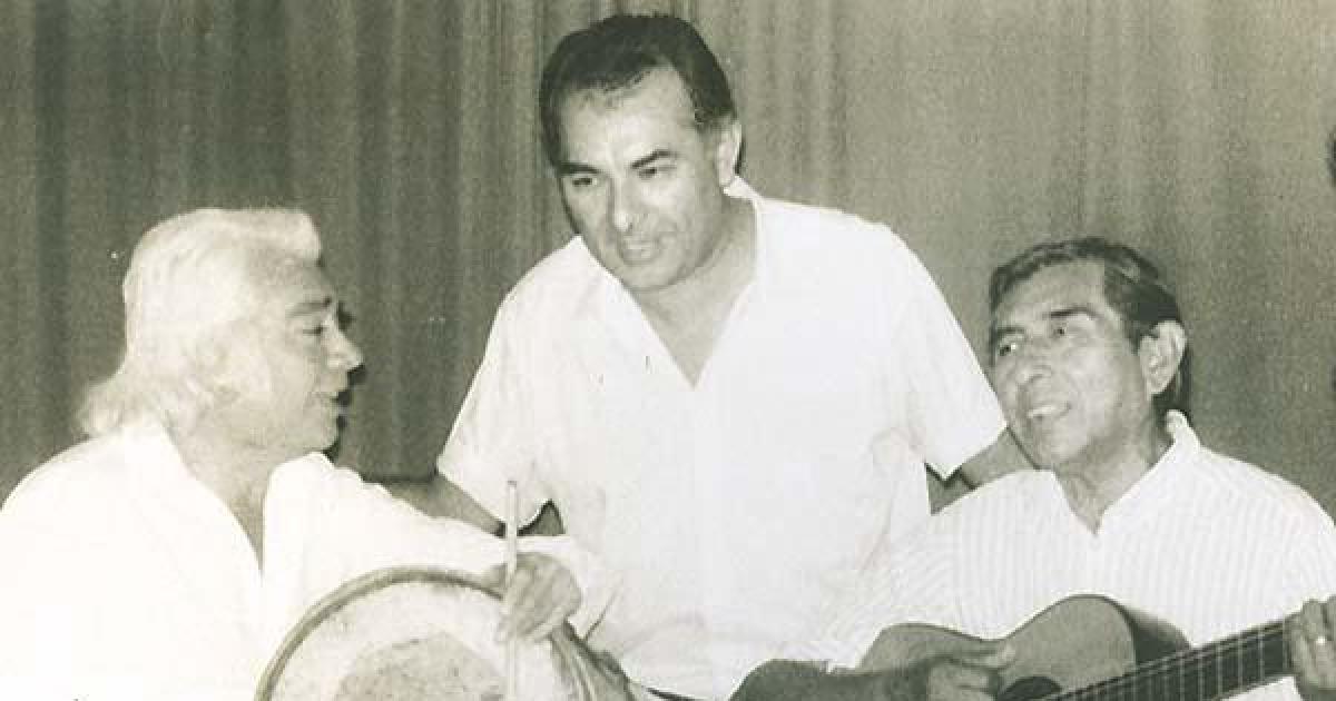 Carlos Miguel Fuentes El Jarillero le cantaraacute a Santiago en la Feria Artesanal