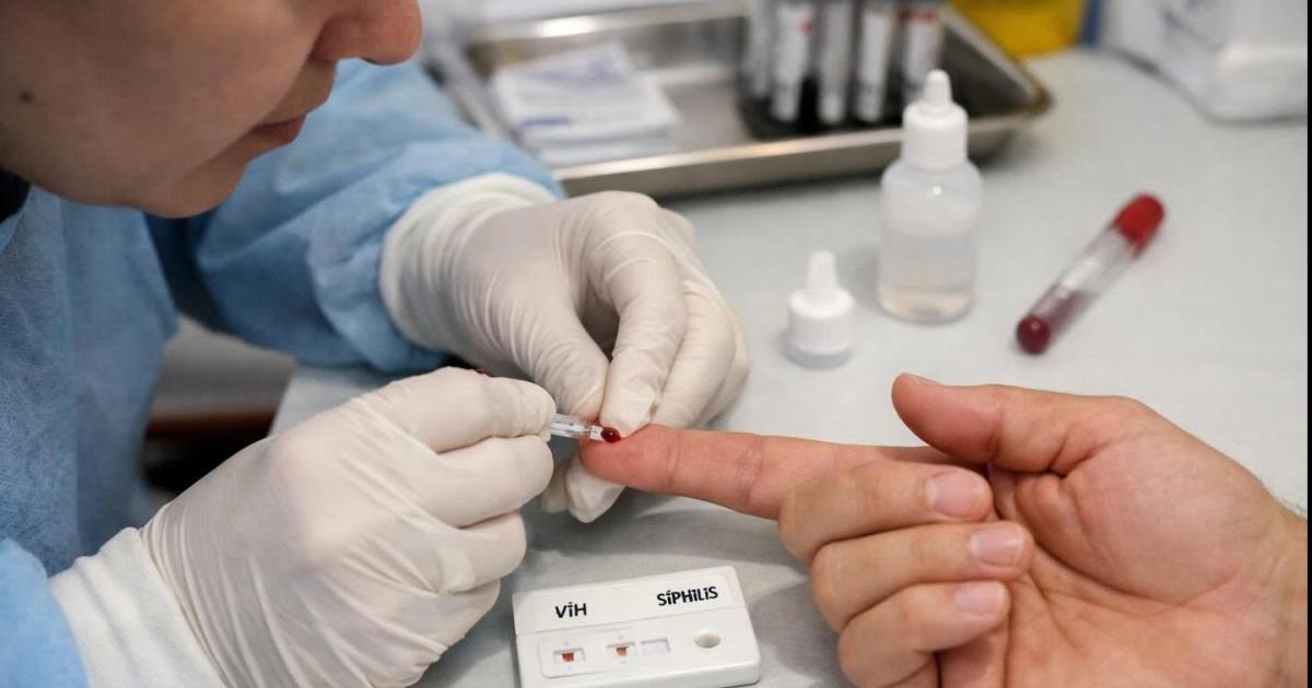 Test raacutepido de VIH y Siacutefilis- en Santiago se realiza en forma gratuita