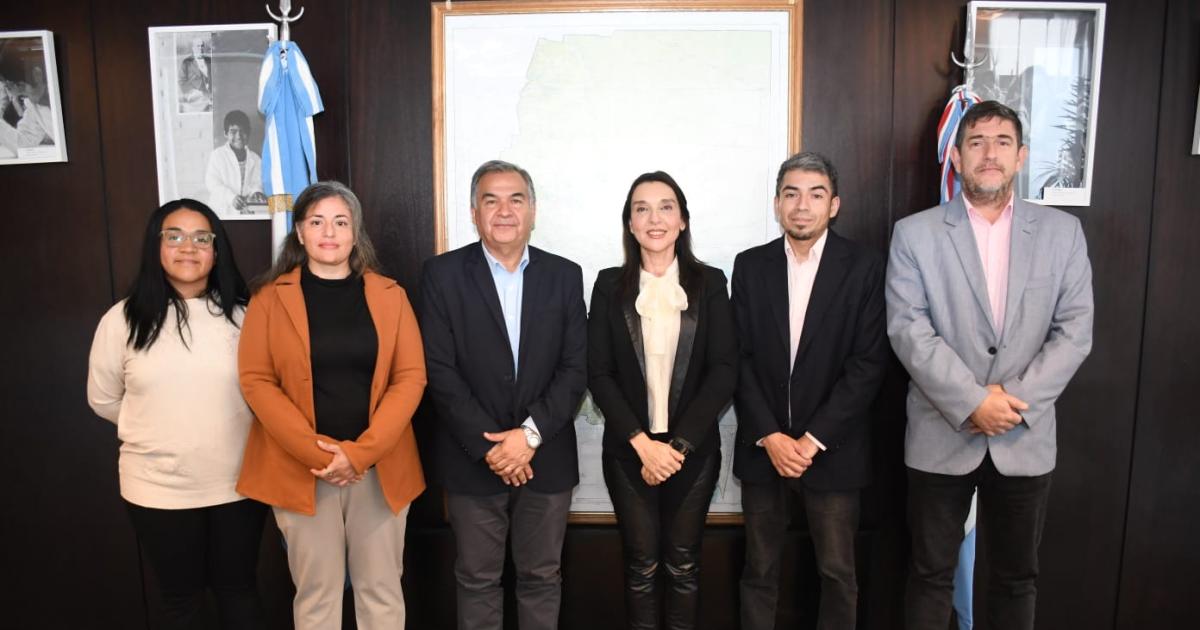 Mario Benavente participoacute de la presentacioacuten del hackatoacuten de la NASA que se realizaraacute en noviembre en Santiago del Estero