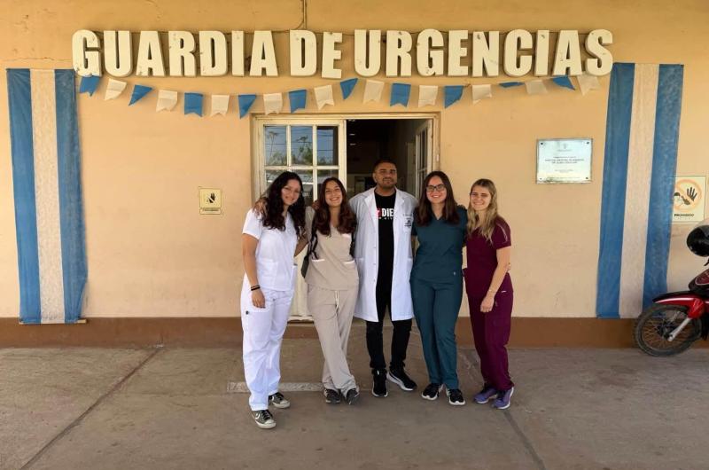 Alumnas de Medicina de la Universidad Favarolo realizan su PFO en el Hospital de Bandera