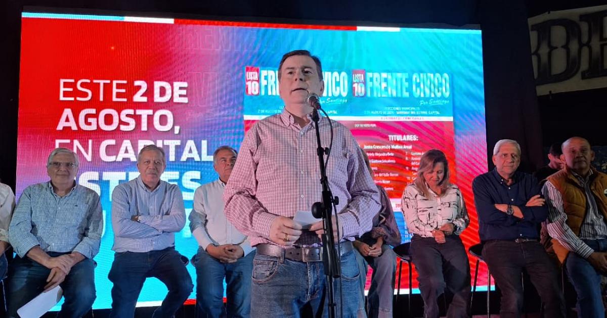 Mario Benavente recibioacute un enorme respaldo en plenarios del Frente Ciacutevico por Santiago