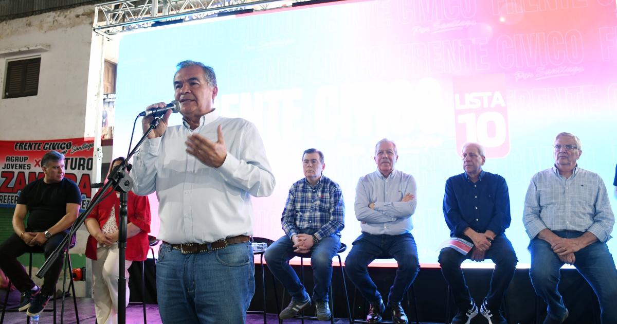 Mario Benavente recibioacute un enorme respaldo en plenarios del Frente Ciacutevico por Santiago