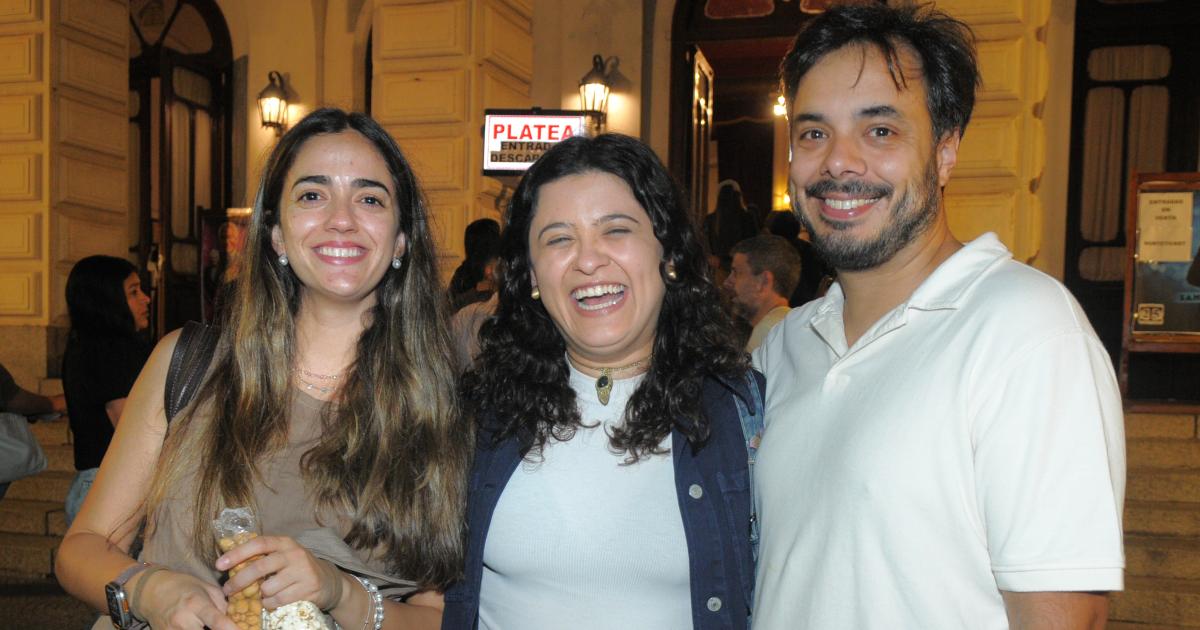 RALY BARRIONUEVO LO DIO TODO EN EL TEATRO