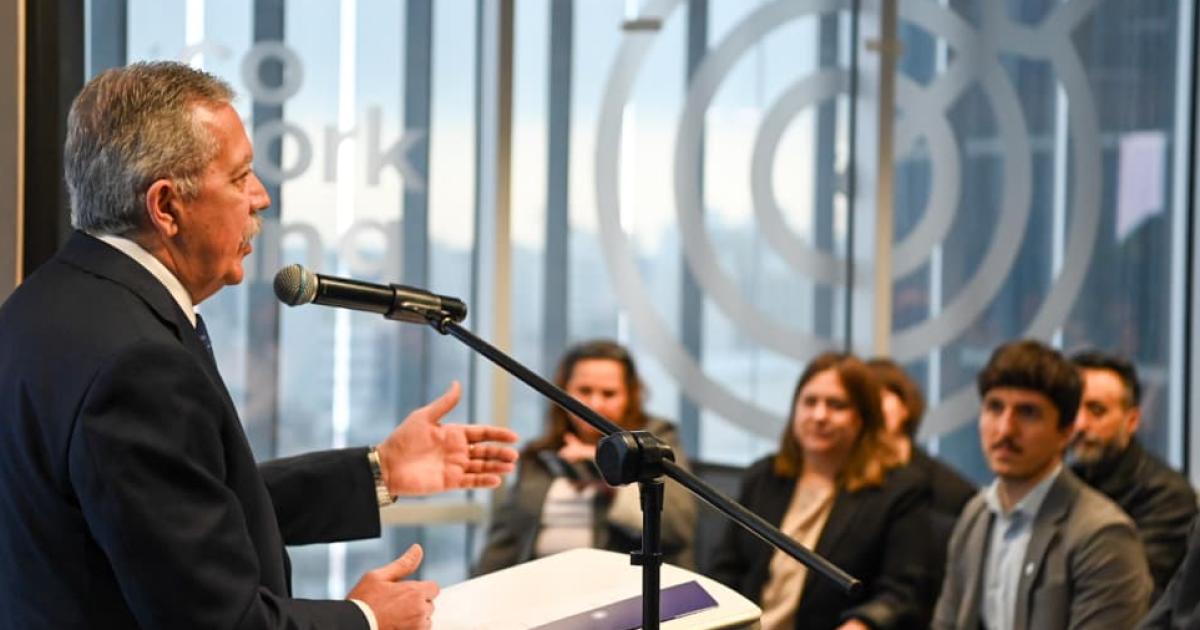 El gobernador presentoacute liacuteneas de financiamiento del CFI