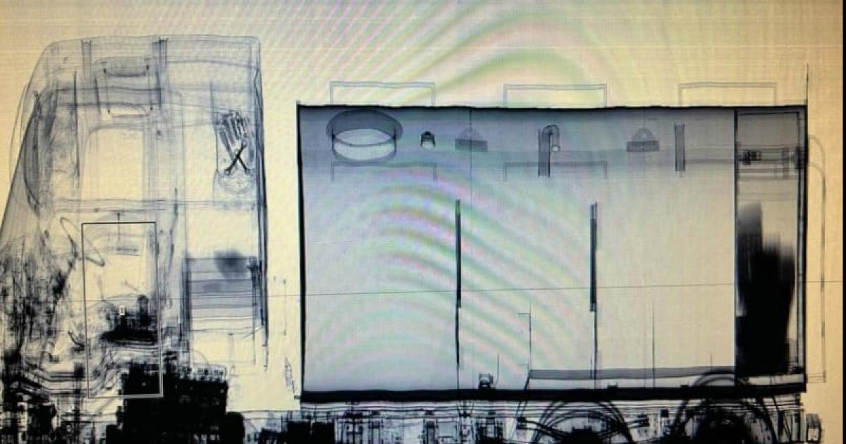 En Santiago cayoacute el cargamento con 446 kilos de cocaiacutena y en Salta hubo seis allanamientos