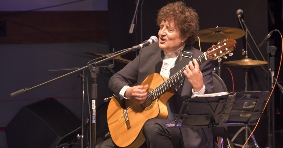 Un nieto de Andreacutes Chazarreta viene a honrar a su abuelo