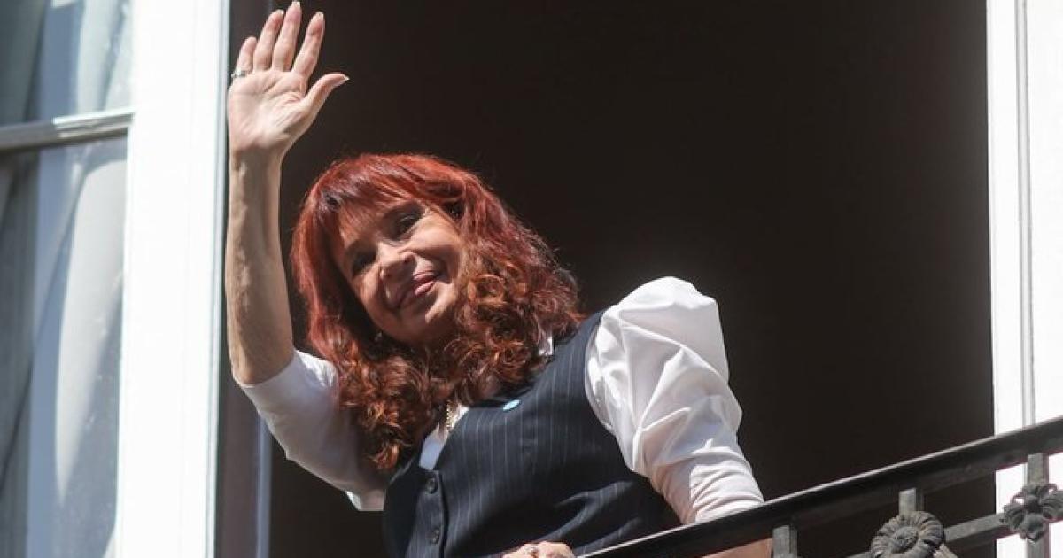 Cristina Kirchner busca revertir su inhabilitacioacuten y se abre un escenario que podriacutea habilitar una candidatura en 2027