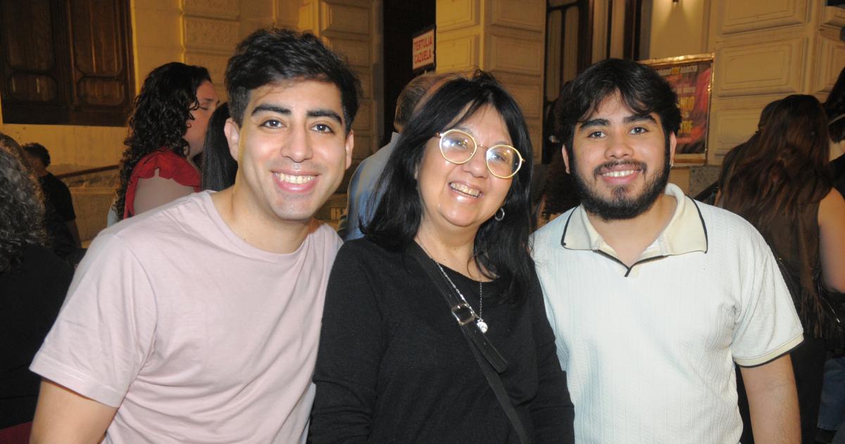 RALY BARRIONUEVO LO DIO TODO EN EL TEATRO