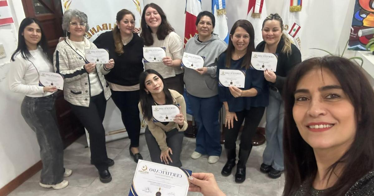 Finalizoacute la 1ordf Charla- Taller de Oratoria en la Casa Libanesa