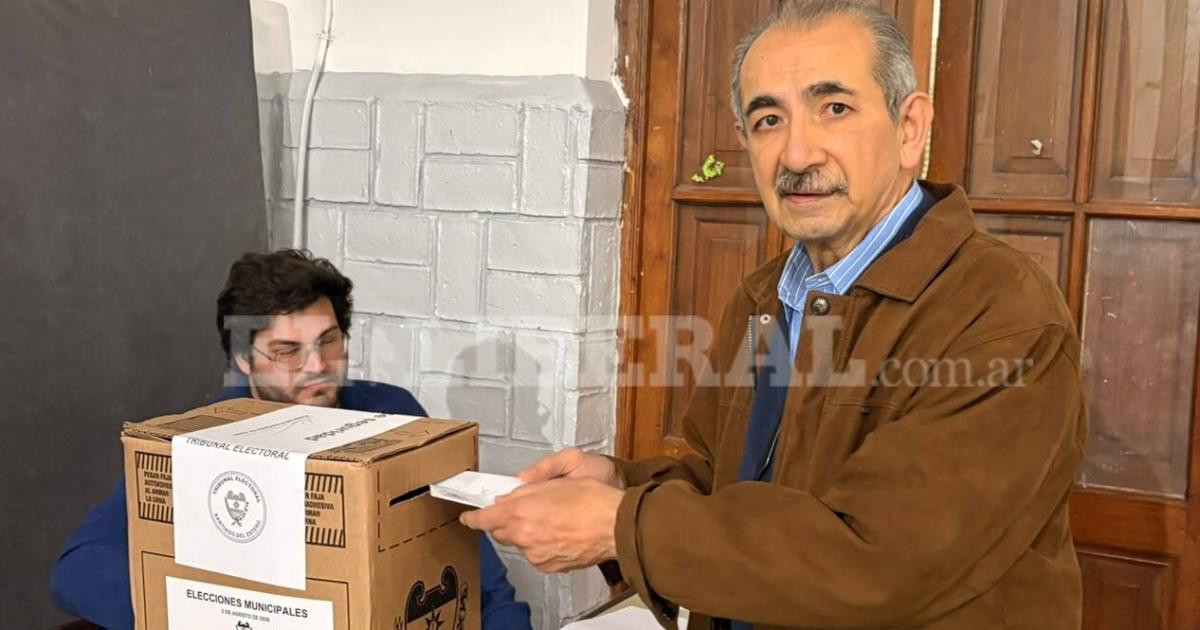 Ricardo Daives- La democracia se fortalece con participacioacuten vecinal
