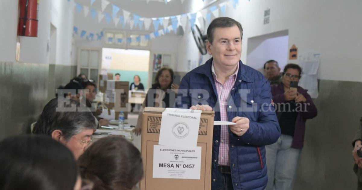 Zamora destacoacute la autonomiacutea municipal llamoacute a fortalecer la participacioacuten ciudadana y advirtioacute por la caiacuteda de recursos