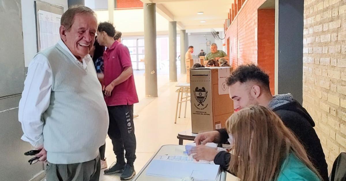 Luis Ger destacoacute la participacioacuten ciudadana tras emitir su voto en Santiago del Estero 