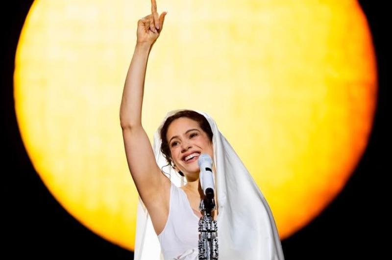 Rosaliacutea pidioacute disculpas a sus fanaacuteticos argentinos tras la poleacutemica por el Mundial- Mi amor por este paiacutes sigue intacto