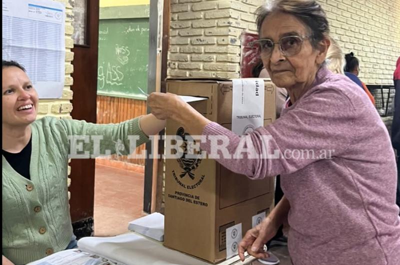 Una vida esperando el momento- tiene 79 antildeos y votoacute por primera vez